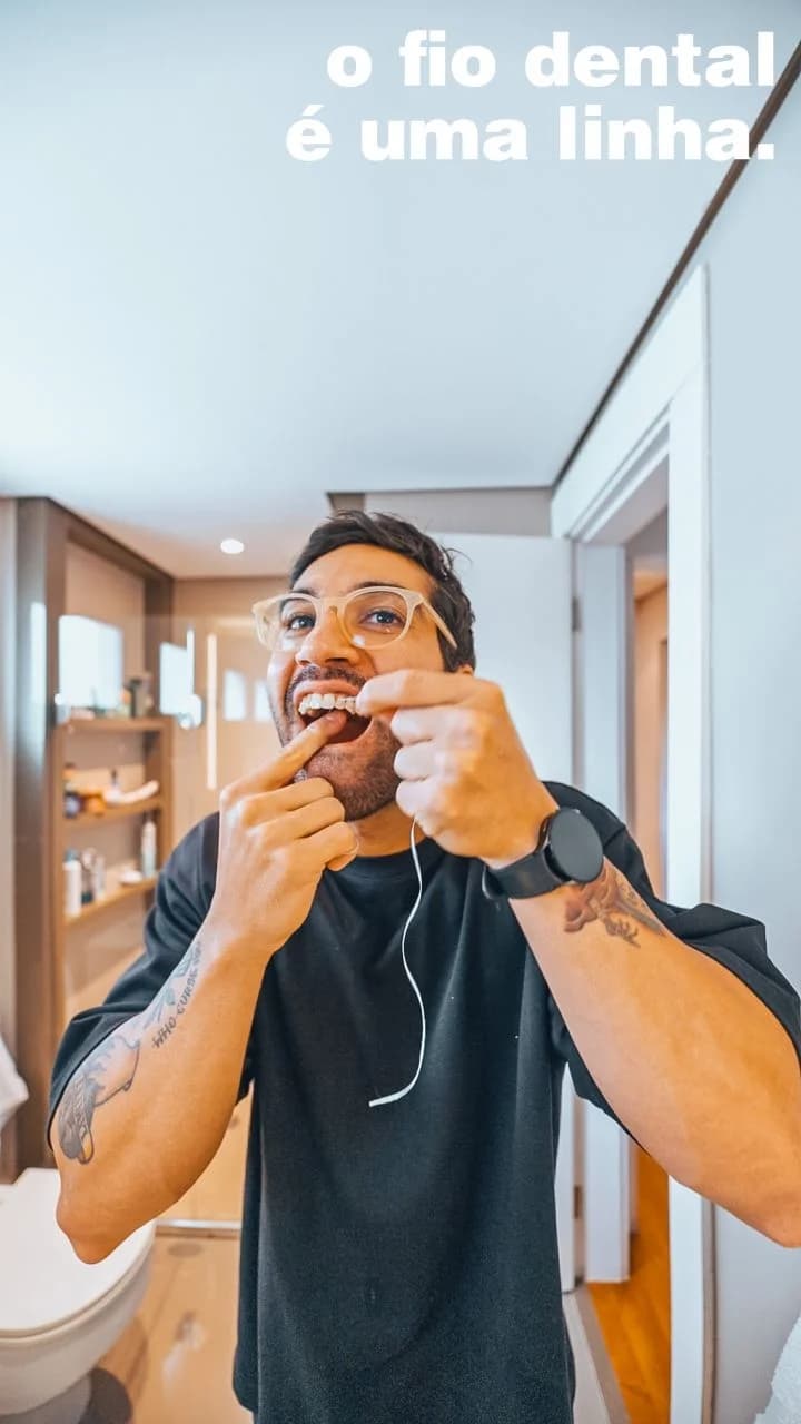O fio dental é uma linha…