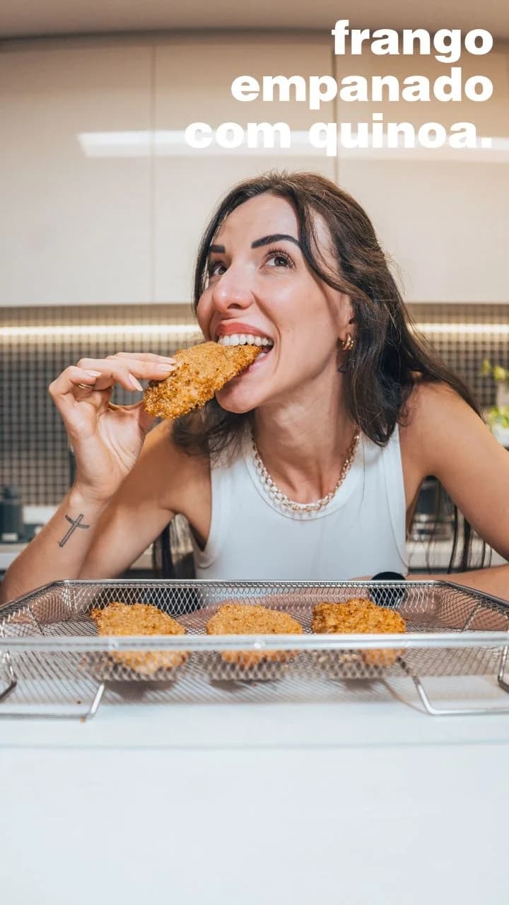Frango empanado com quinoa